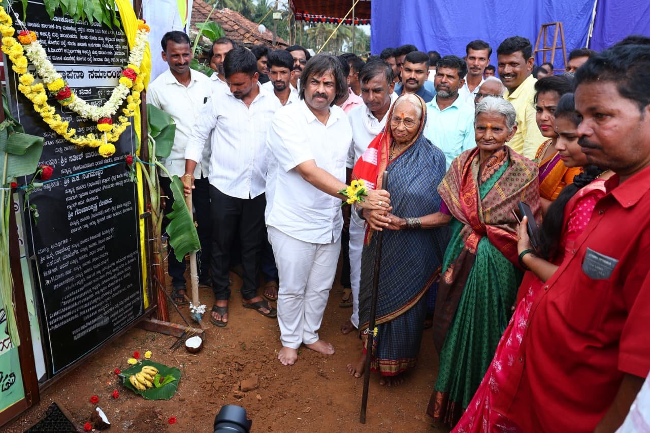 Minister Madhu Bangarappa lays the foundation stone for road development works worth ₹3 crore in Soraba.